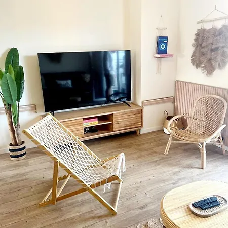 3 Pieces Au Centre De Les Pins Жюан-ле-Пен